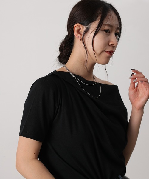 COLONY 2139(コロニートゥーワンスリーナイン)の「ミニフープステンレスセットピアス(ピアス(両耳用)・レディース・ゴールド/シルバー・FREE)」の4枚目の写真