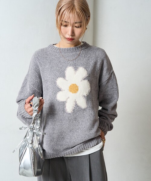 FREAK'S STORE(フリークスストア)の「限定展開 フラワー モール ニット プルオーバー(ニット/セーター・レディース・ベージュ/ネイビー/グレー・フリ-)」の4枚目の写真