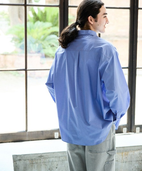 niko and...（ニコアンド）の「イージーケア無地ロングスリーブシャツ（シャツ/ブラウス・メンズ・オフホワイト/サックスブルー・MEDIUM/LARGE/BIG(L)）」の5枚目の写真