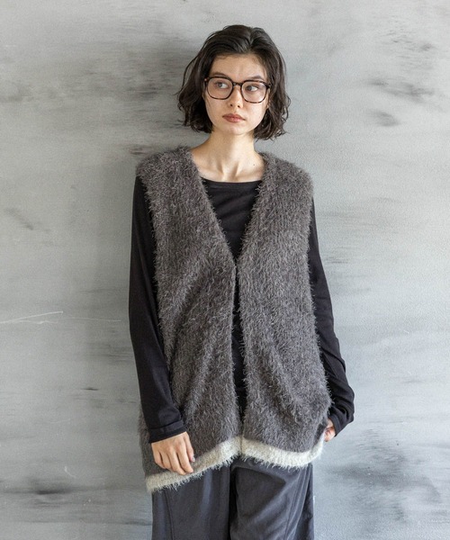 niko and...（ニコアンド）の「カシミヤ混ラウンドヘムTシャツ（Tシャツ/カットソー・レディース・ブラウン/オフホワイト/ブラック・FREE）」の15枚目の写真