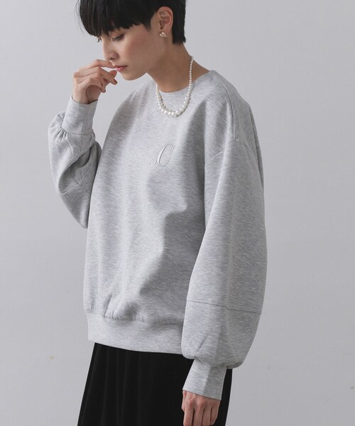 OPAQUE.CLIP(オペークドットクリップ)の「ワンポイント刺繍ダンボールトップス【UVケア/洗濯機洗い可】(Tシャツ/カットソー・レディース・オフホワイト/グレー/ライトイエロー系/ブラック・40/38/42)」の9枚目の写真