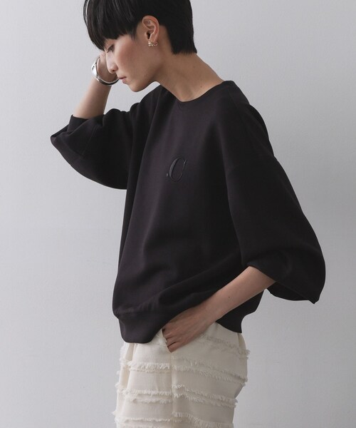 OPAQUE.CLIP(オペークドットクリップ)の「ワンポイント刺繍ダンボールトップス【UVケア/洗濯機洗い可】(Tシャツ/カットソー・レディース・オフホワイト/グレー/ライトイエロー系/ブラック・40/38/42)」の13枚目の写真