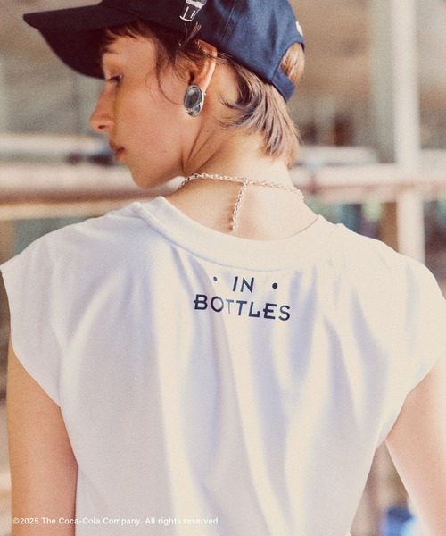 Coca Cola(コカコーラ)の「【Coca-Cola】VIS別注ロゴプリントフレンチTシャツ(Tシャツ/カットソー・レディース・チャコールグレー/ピンク/ホワイト・FREE)」の8枚目の写真