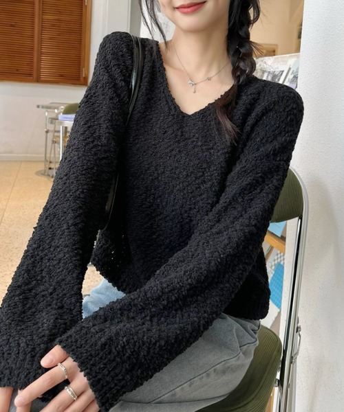 Ada.(エイダ)の「ブークレ生地 Vネックニット(ニット/セーター・レディース・カーキ/ブラック/アイボリー・FREE)」の22枚目の写真