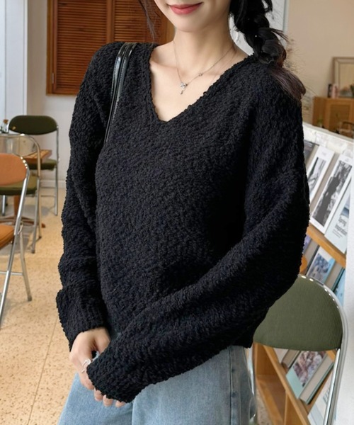 Ada.(エイダ)の「ブークレ生地 Vネックニット(ニット/セーター・レディース・カーキ/ブラック/アイボリー・FREE)」の20枚目の写真