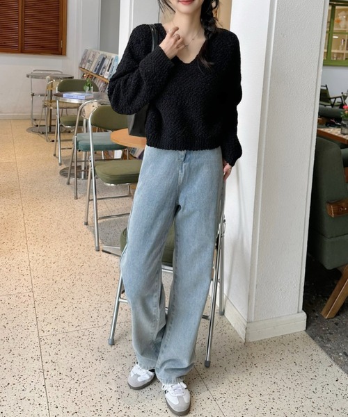 Ada.(エイダ)の「ブークレ生地 Vネックニット(ニット/セーター・レディース・カーキ/ブラック/アイボリー・FREE)」の19枚目の写真