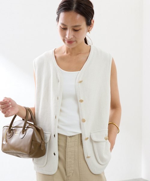 FRAMeWORK（フレームワーク）の「メタルボタンベスト（ベスト・レディース・ホワイト/ネイビー・FREE）」の5枚目の写真