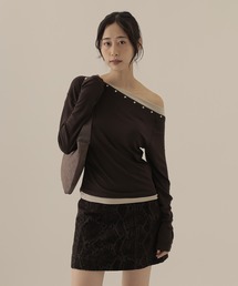 metal button layered tops