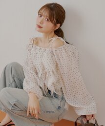フリルオフショルブラウス