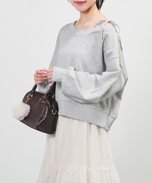 Honeys（ハニーズ）の「ワンショルゆるトップス（スウェット・レディース・杢グレー/ブラック/アイボリー/ブラウン・S/M/L）」の4枚目の写真