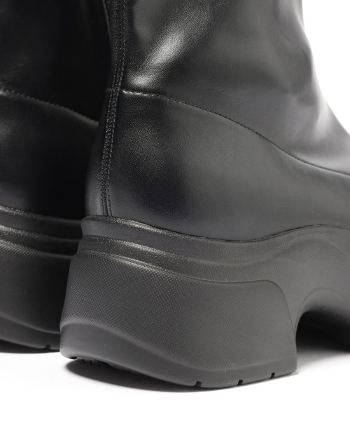 LEPSIM（レプシィム）の「厚底スニーカーブーツ　591974（ブーツ・レディース・ブラック・LARGE/MEDIUM）」の10枚目の写真