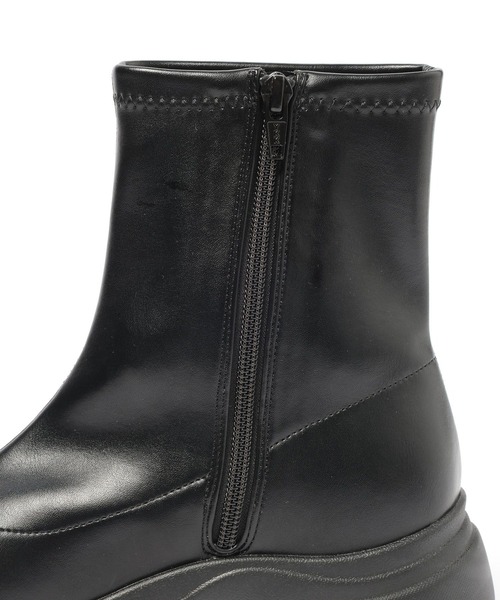 LEPSIM（レプシィム）の「厚底スニーカーブーツ　591974（ブーツ・レディース・ブラック・LARGE/MEDIUM）」の12枚目の写真