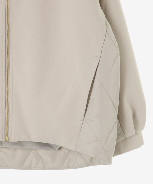 le.coeur blanc（ルクールブラン）の「ダンボール×キルトノーカラーコクーンブルゾン（ブルゾン・レディース・ブラック/グレイッシュベージュ・38）」の6枚目の写真