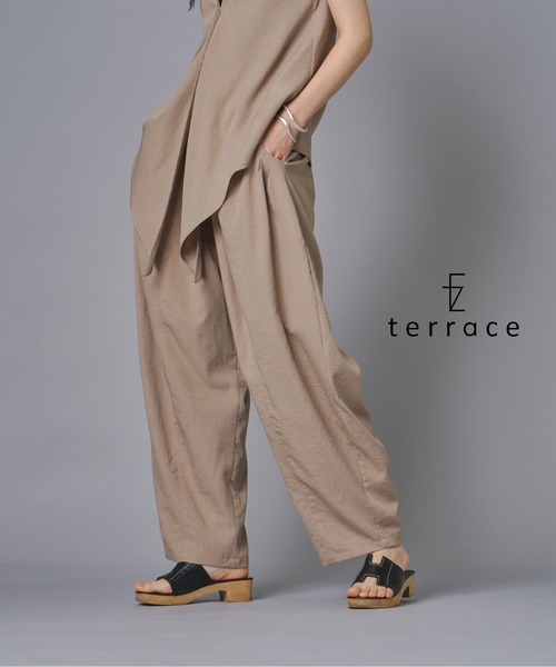 terrace(テラス)の「ポケットタックフォルムパンツ(その他パンツ・レディース・チャコールグレー/アッシュグレー/ブラック/ベージュ/キナリ/チャコール・MEDIUM/FREE)」の6枚目の写真