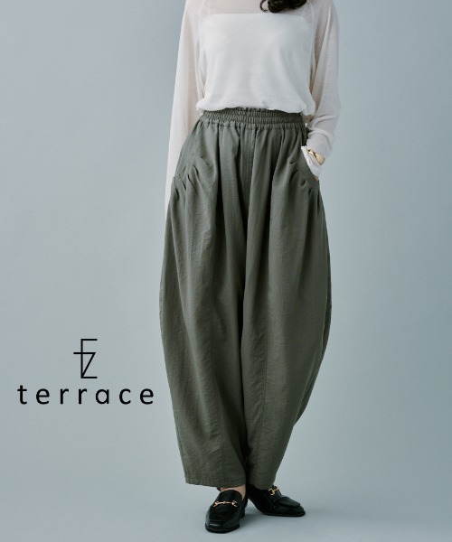 terrace(テラス)の「ポケットタックフォルムパンツ(その他パンツ・レディース・チャコールグレー/アッシュグレー/ブラック/ベージュ/キナリ/チャコール・MEDIUM/FREE)」の4枚目の写真
