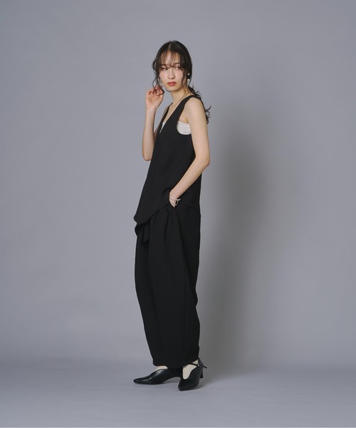terrace(テラス)の「ポケットタックフォルムパンツ(その他パンツ・レディース・チャコールグレー/アッシュグレー/ブラック/ベージュ/キナリ/チャコール・MEDIUM/FREE)」の22枚目の写真