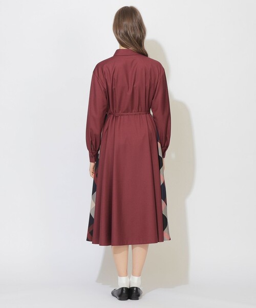 CB CRESTBRIDGE（シービークレストブリッジ）の「サイドチェック切替タックシャツワンピース（ワンピース・レディース・レッド系その他4/ブラック/ダークネイビー・S/M）」の7枚目の写真