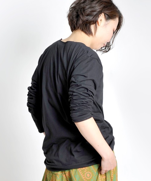 MARAI（マーライ）の「杢カラー長袖VネックTシャツ（Tシャツ/カットソー・レディース・ブルー/ネイビー/ブラウン/グレー/ワイン/ブラック・L/XL）」の14枚目の写真