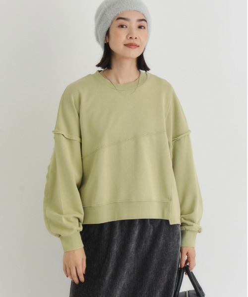 Right-on（ライトオン）の「【HONEYSUCKLE ROSE】切り替えデザインスウェットプルオーバー (切り替えデザイン/立体シルエット/コットン混紡/微光沢/大人カジュアル)（スウェット・レディース・グリーン/キナリ/ダークグレー/ブラック・M/L/S）」の16枚目の写真