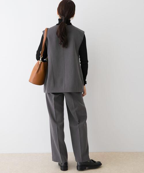 F by ROSSO(エフバイロッソ)の「F by ROSSO キーネックジレ+ワイドパンツ(セットアップ・レディース・グレー/ブラック・38/36)」の6枚目の写真