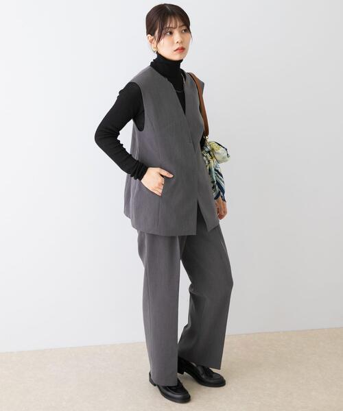 F by ROSSO(エフバイロッソ)の「F by ROSSO キーネックジレ+ワイドパンツ(セットアップ・レディース・グレー/ブラック・38/36)」の7枚目の写真