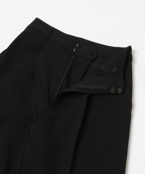 F by ROSSO(エフバイロッソ)の「F by ROSSO キーネックジレ+ワイドパンツ(セットアップ・レディース・グレー/ブラック・38/36)」の18枚目の写真