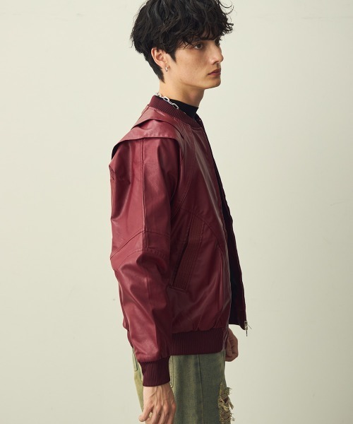 Shoowtime（ショウタイム）の「Double-zip cross design synthetic leather jacket / ダブルジップクロスデザイン合成皮革ブルゾン（ブルゾン・メンズ・ブラック/バーガンディー・MEDIUM/LARGE/X-LARGE）」の4枚目の写真