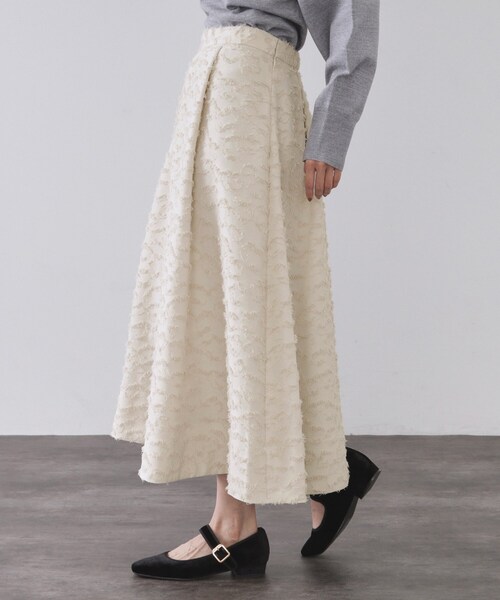 OPAQUE.CLIP（オペークドットクリップ）の「フェザージャカードタックフレアスカート【洗濯機OK】（スカート・レディース・アイボリー/ダークブラウン・38/40/42）」の12枚目の写真