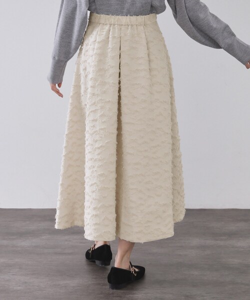 OPAQUE.CLIP（オペークドットクリップ）の「フェザージャカードタックフレアスカート【洗濯機OK】（スカート・レディース・アイボリー/ダークブラウン・38/40/42）」の13枚目の写真