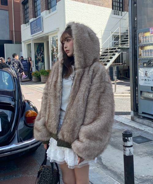 ファーリバーシブルフードブルゾン（ブルゾン）｜RAY CASSIN