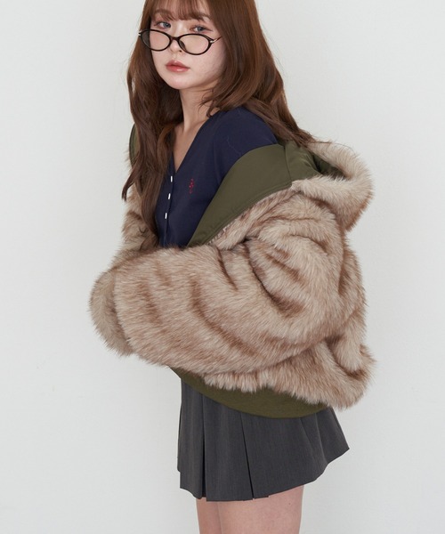 RAY CASSIN（レイカズン）の「ファーリバーシブルフードブルゾン（ブルゾン・レディース・アイボリー/ブラウン系その他2・FREE）」の19枚目の写真