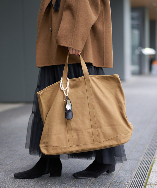 IENA(イエナ)の「《WEB限定/追加》repetto/レペット Ballet Charm チャーム A0097SCHAUSSON(キーケース/キーアクセサリー・レディース・ピンク/レッド/ブラック・FREE)」の6枚目の写真