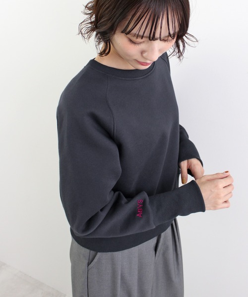 ABYS(アビス)の「【新色追加】ロゴ刺繍裏起毛ショート丈トレーナー(スウェット・レディース・レッド/ブラウン/イエロー/ネイビー/ピンク/杢グレー・FREE)」の12枚目の写真