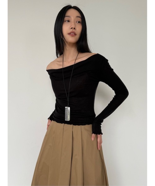 Didot.showroom(ディドット ショールーム)の「テンセルオフショルダードレープロンT(Tシャツ/カットソー・レディース・チャコール/バーガンディー/グレー/ブラック・FREE)」の2枚目の写真
