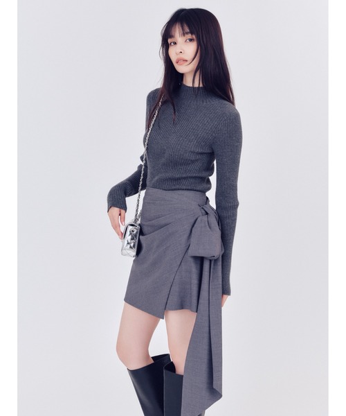 FRAY I.D(フレイアイディー)の「ウールシルクリブニットハイネックプルオーバー(ニット/セーター・レディース・レッド/アイボリー/その他/グレー・F)」の21枚目の写真