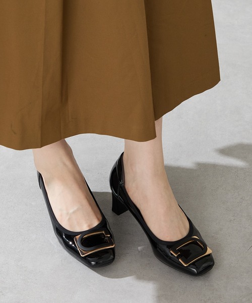 WA ORiental TRaffic(ダブルエーオリエンタルトラフィック)の「変形モチーフソフトエナメルパンプス/52319(パンプス・レディース・ベージュ/ブラック/ワイン・34/35/36/37/38/39/40/41/42)」の2枚目の写真