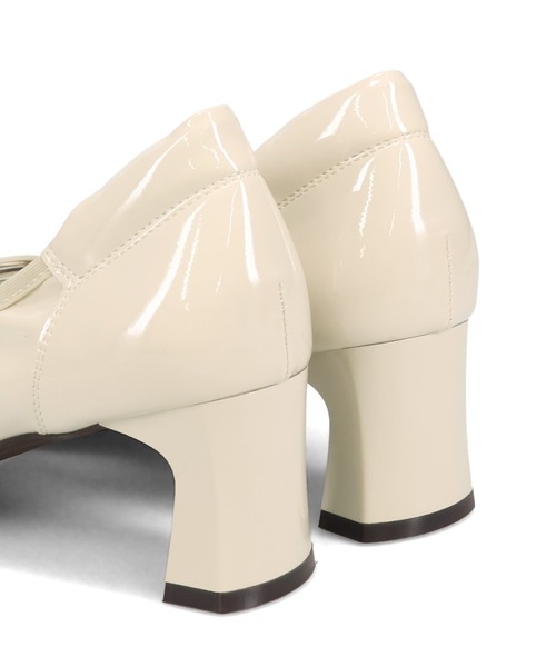 WA ORiental TRaffic(ダブルエーオリエンタルトラフィック)の「変形モチーフソフトエナメルパンプス/52319(パンプス・レディース・ベージュ/ブラック/ワイン・34/35/36/37/38/39/40/41/42)」の11枚目の写真