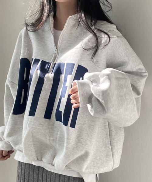 yuue' ( wear )(ユーイ)の「裏起毛オーバーサイズハーフジップロゴスウェット(スウェット・レディース・グレー/ブルー・FREE)」の3枚目の写真