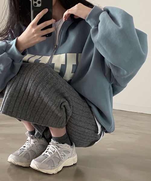 yuue' ( wear )(ユーイ)の「裏起毛オーバーサイズハーフジップロゴスウェット(スウェット・レディース・グレー/ブルー・FREE)」の15枚目の写真
