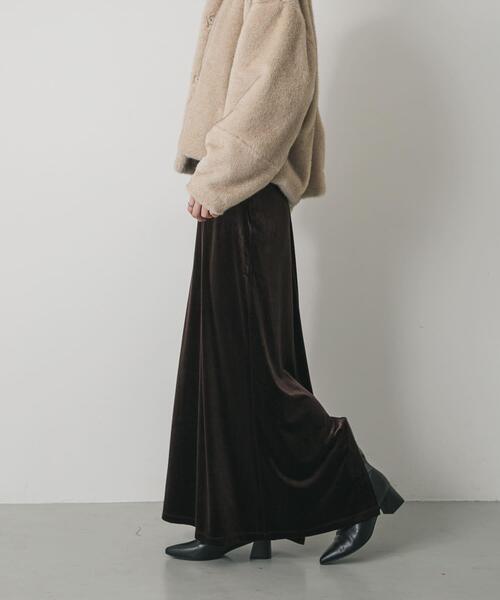 SENSE OF PLACE by URBAN RESEARCH（センスオブプレイスバイアーバンリサーチ）の「『TALLサイズ/WEB限定』ベロアナロースカート（スカート・レディース・グレー/ブラウン/ベージュ・TALL/MEDIUM/SMALL）」の3枚目の写真