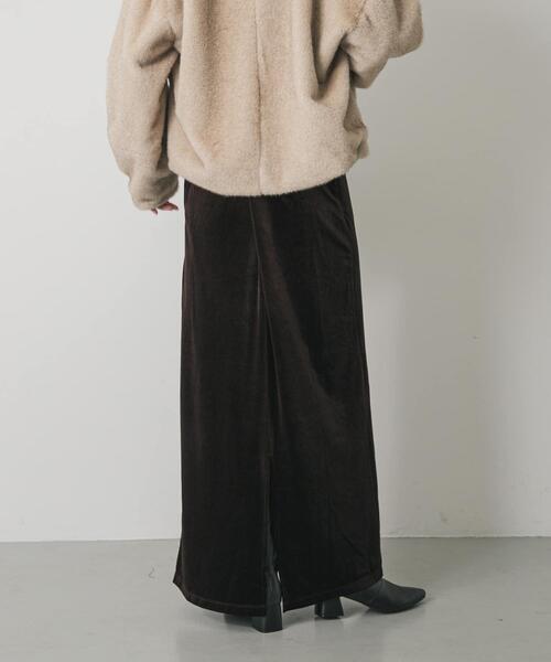 SENSE OF PLACE by URBAN RESEARCH（センスオブプレイスバイアーバンリサーチ）の「『TALLサイズ/WEB限定』ベロアナロースカート（スカート・レディース・グレー/ブラウン/ベージュ・TALL/MEDIUM/SMALL）」の6枚目の写真