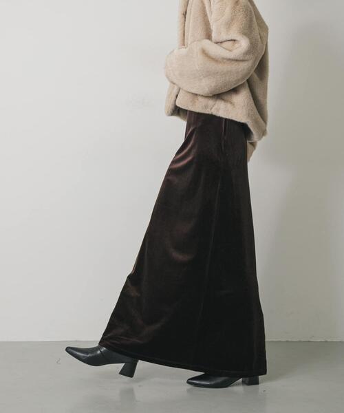 SENSE OF PLACE by URBAN RESEARCH（センスオブプレイスバイアーバンリサーチ）の「『TALLサイズ/WEB限定』ベロアナロースカート（スカート・レディース・グレー/ブラウン/ベージュ・TALL/MEDIUM/SMALL）」の7枚目の写真