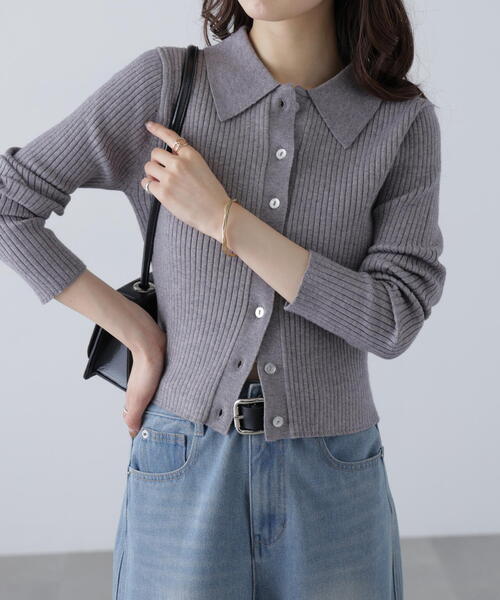 FREE'S MART（フリーズマート）の「◆〈ＭＦＭ〉きらきらボタン襟ニット（ニット/セーター・レディース・グレー/ブラック/ピンク/ホワイト/ネイビー・ﾌﾘ-）」の4枚目の写真