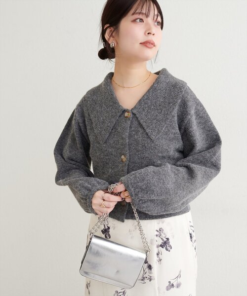 natural couture(ナチュラルクチュール)の「【WEB限定】BIGカラーショート丈ニット(カーディガン/ボレロ・レディース・サックスブルー/アイボリー/チャコールグレー/ダークブラウン・FREE)」の1枚目の写真