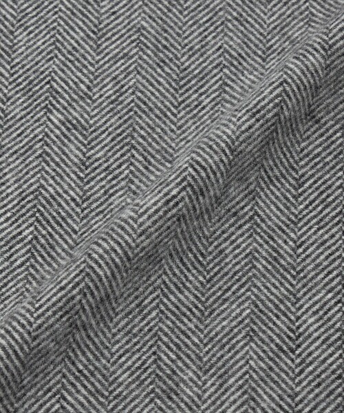 green label relaxing（グリーンレーベルリラクシング）の「カシミヤ 100 トラッド マフラー（マフラー・メンズ・ライトグレー/ネイビー/ベージュ/ダークグレー/レッド/イエロー/パープル/ダークグリーン/グレー系・FREE）」の14枚目の写真