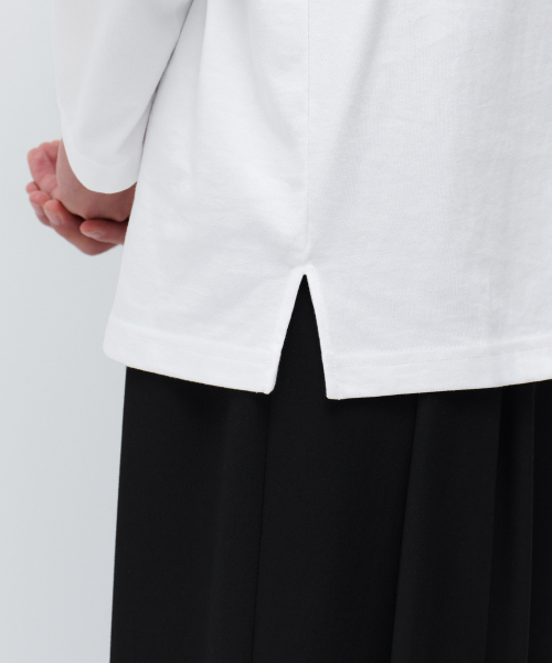 MUSINSA STANDARD（ムシンサスタンダード）の「レイヤードクルーネック長袖Tシャツ_通常丈 [ホワイト]（Tシャツ/カットソー・メンズ・その他・SMALL/MEDIUM/LARGE/X-LARGE/XX-LARGE/X-SMALL）」の6枚目の写真