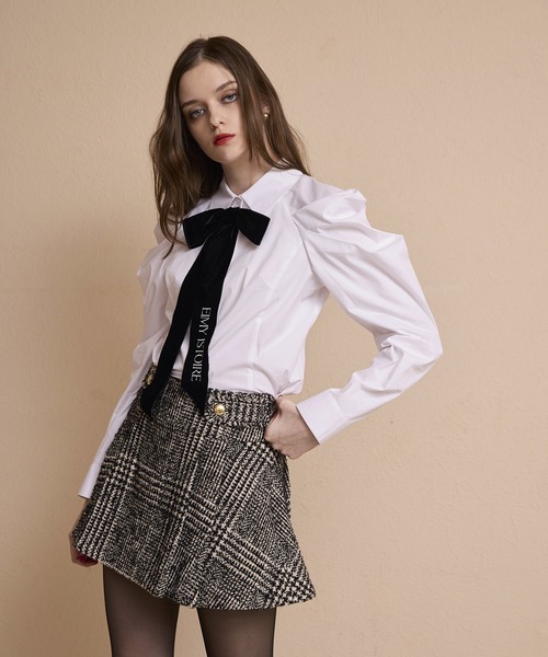 EIMY ISTOIRE（エイミーイストワール）の「ベルベットリボンロゴシャツ（シャツ/ブラウス・レディース・ホワイト/サックスブルー・F）」の3枚目の写真