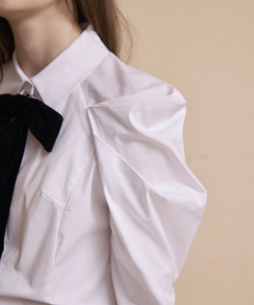 EIMY ISTOIRE（エイミーイストワール）の「ベルベットリボンロゴシャツ（シャツ/ブラウス・レディース・ホワイト/サックスブルー・F）」の10枚目の写真