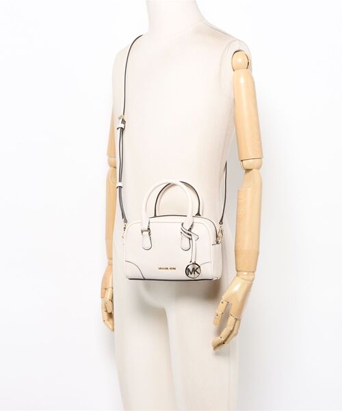 MICHAEL KORS(マイケルコース)の「THOMPSON XS SATCHEL XBODY クロスボディ(ショルダーバッグ・レディース・ベージュ系・FREE)」の5枚目の写真