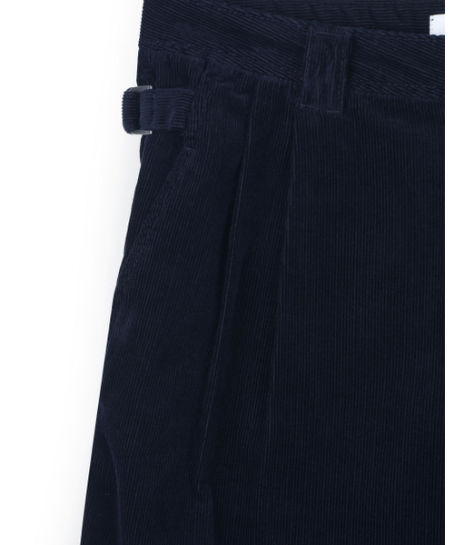 BESLOW(ビースロー)の「CORDUROY TWO TUCK PANTS NAVY(その他パンツ・メンズ・その他・30/28/34/32)」の3枚目の写真